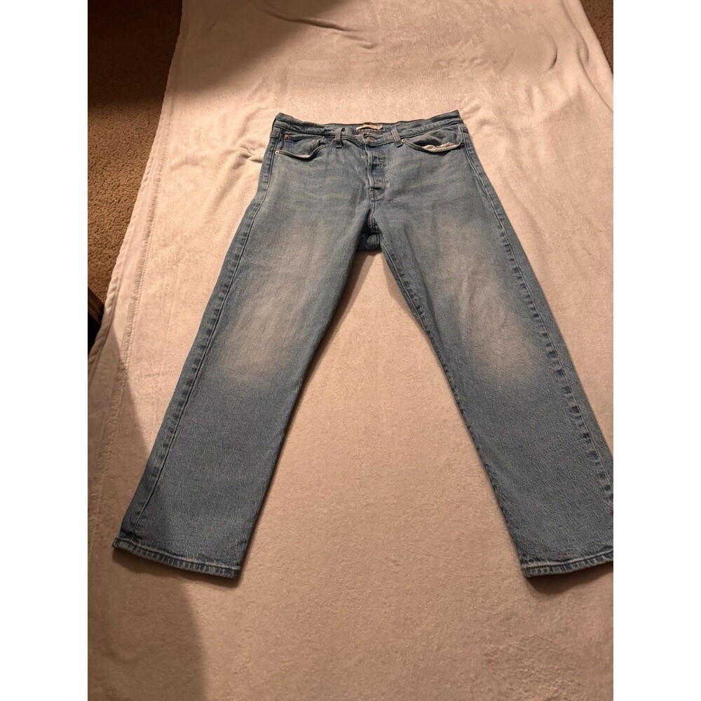 Levis Womens Waterless Wedgie Straight Jeans Blue Light Denim 33 Button Fly - Picture 16 of 16